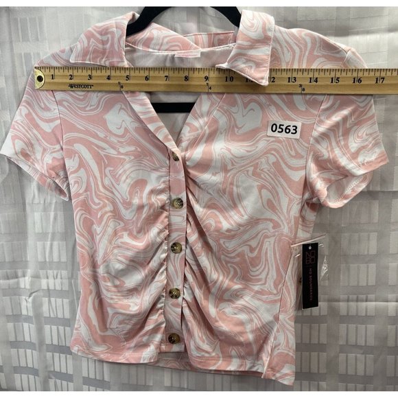 No Boundaries Junior/women’s Top Size S(3-5) color Pink short sleeve Button Up - Picture 3 of 11